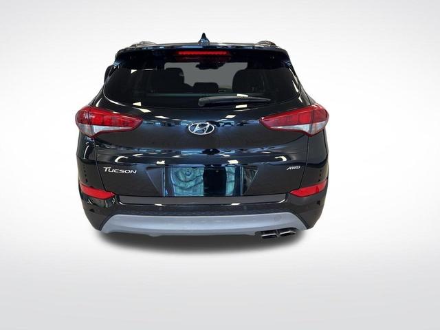 Photo of 2018 Black Noir Pearl Hyundai TUCSON