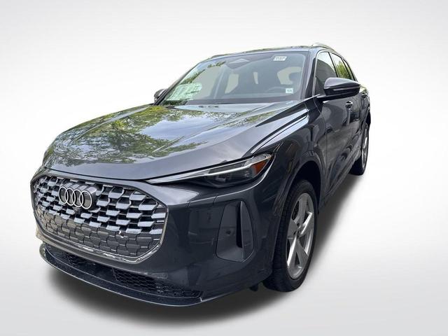 Photo of 2025 Tambora Gray Metallic Audi Q5