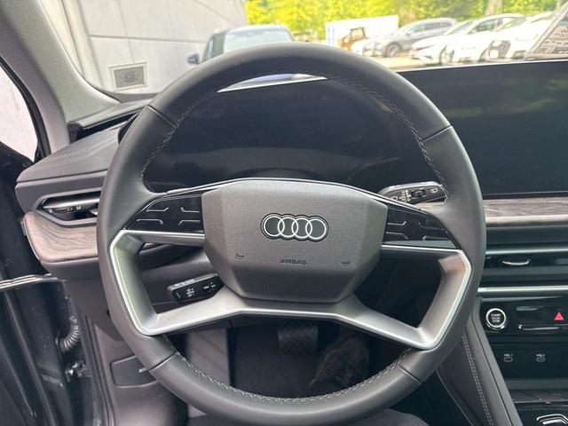 Photo of 2025 Tambora Gray Metallic Audi Q5