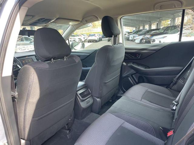 Photo of 2022 Ice Silver Metallic Subaru Outback