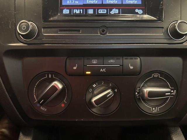 Photo of 2017 Platinum Gray Metallic Volkswagen Jetta