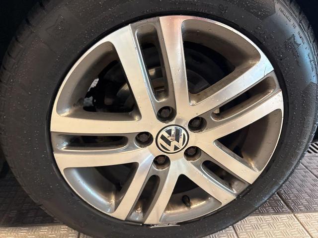 Photo of 2017 Platinum Gray Metallic Volkswagen Jetta