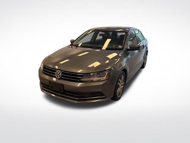 Photo of 2017 Platinum Gray Metallic Volkswagen Jetta