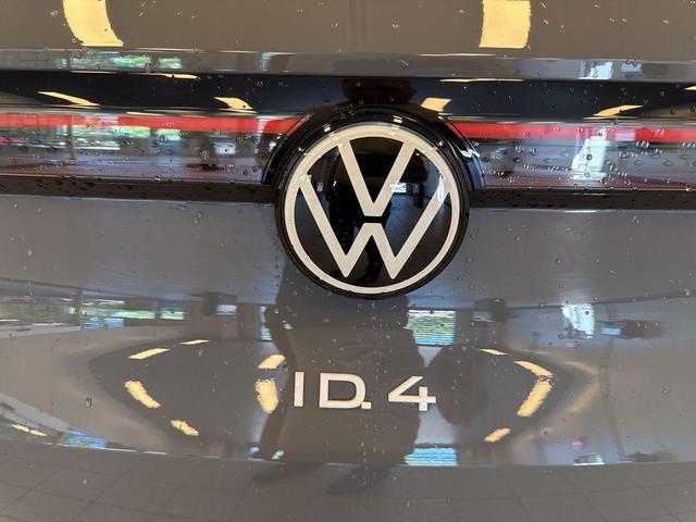 Photo of 2023 Pure Gray Volkswagen ID.4