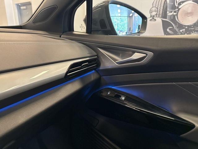 Photo of 2023 Pure Gray Volkswagen ID.4