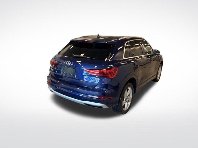 Photo of 2022 Navarra Blue Metallic Audi Q3