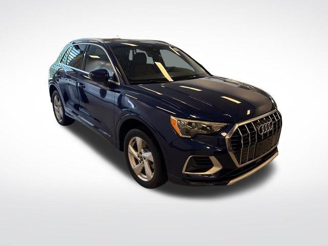 Photo of 2022 Navarra Blue Metallic Audi Q3