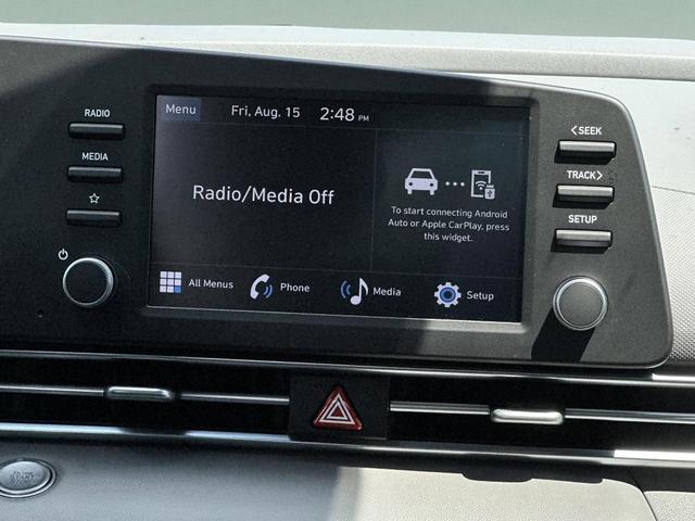 Photo of 2025 Gray Hyundai ELANTRA