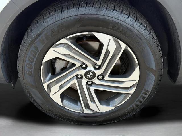 Photo of 2022 Quartz White Hyundai SANTA FE