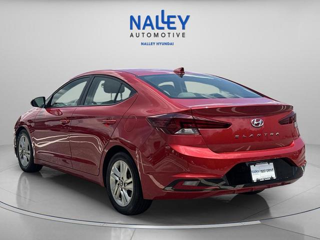 Photo of 2019 Scarlet Red Hyundai ELANTRA