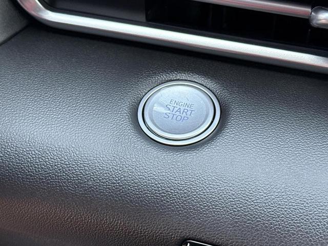 Photo of 2025 Black Hyundai ELANTRA HEV