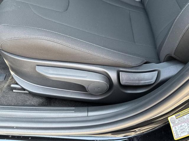 Photo of 2025 Black Hyundai ELANTRA HEV