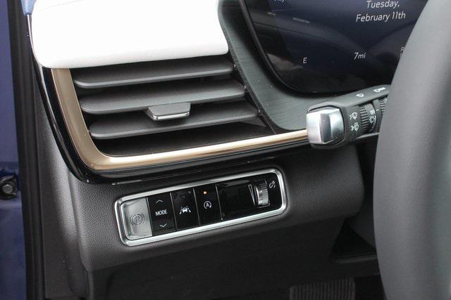 Photo of 2025 Calypso Blue Metallic Buick Envision