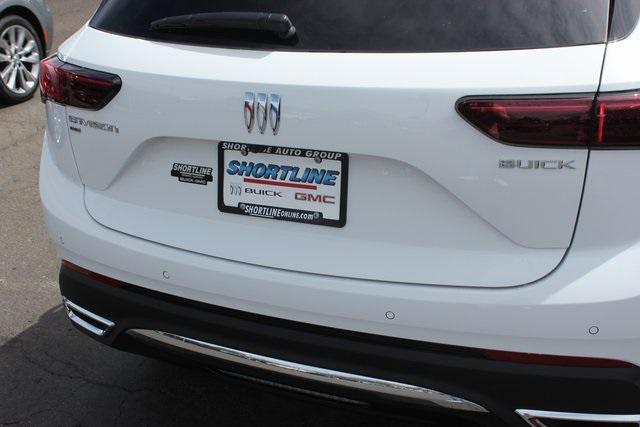 Photo of 2025 Summit White Buick Envision