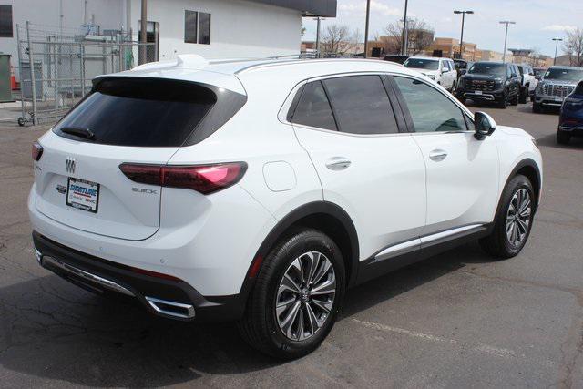 Photo of 2025 Summit White Buick Envision