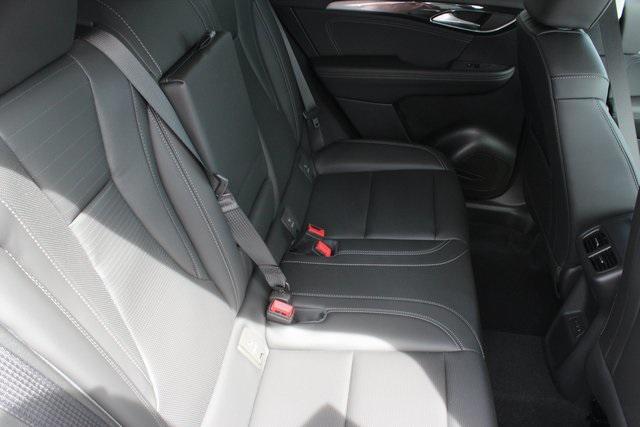 Photo of 2025 Summit White Buick Envision