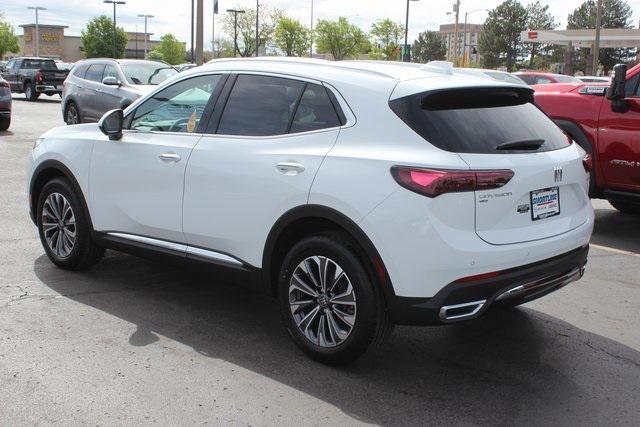 Photo of 2025 Summit White Buick Envision