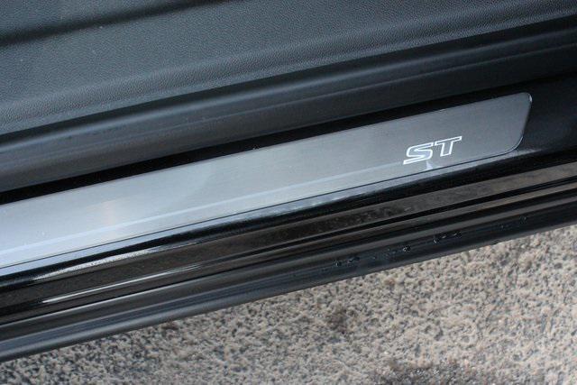 Photo of 2025 Ebony Twilight Metallic Buick Envision
