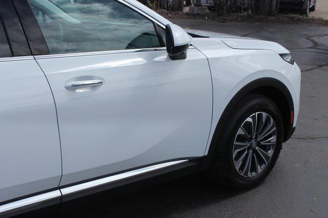 Photo of 2025 Summit White Buick Envision