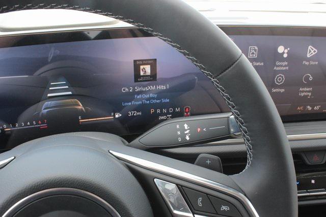 Photo of 2025 Summit White Buick Envision