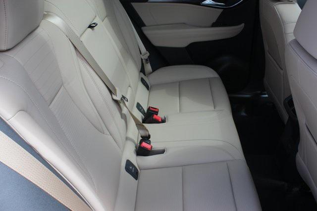 Photo of 2025 Summit White Buick Envision