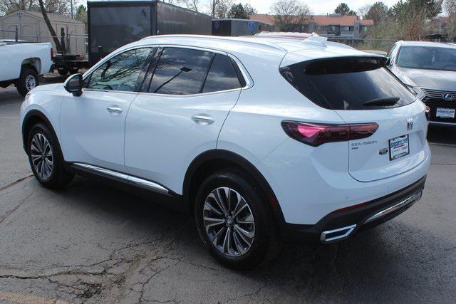 Photo of 2025 Summit White Buick Envision
