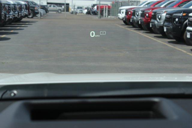 Photo of 2025 Summit White Buick Envision