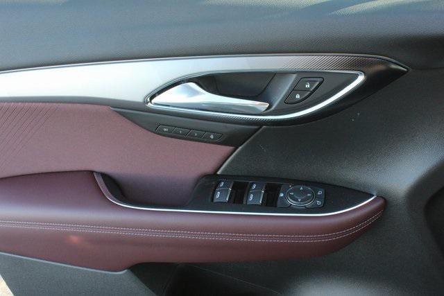Photo of 2025 Carbon Flash Metallic Buick Envision
