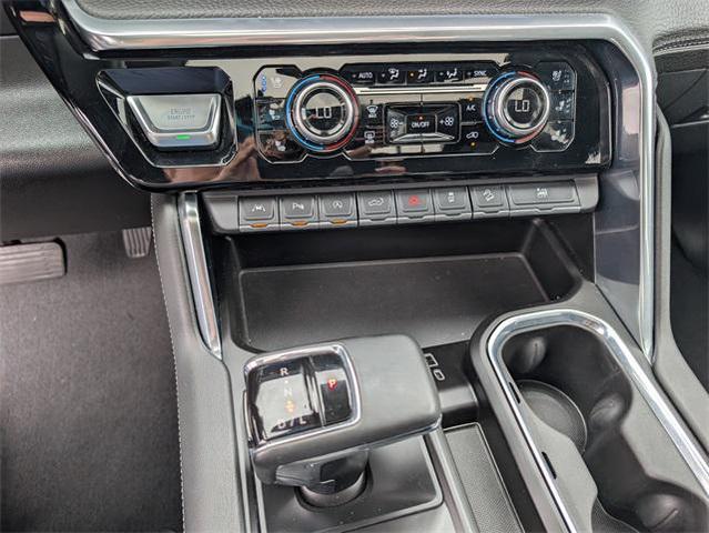 Photo of 2023 White GMC Sierra 1500