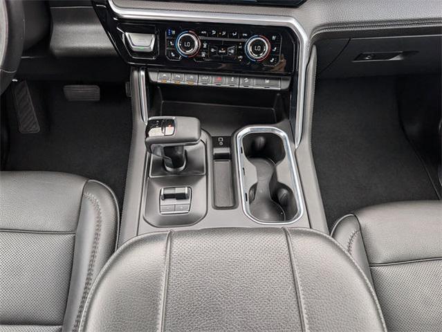 Photo of 2023 White GMC Sierra 1500