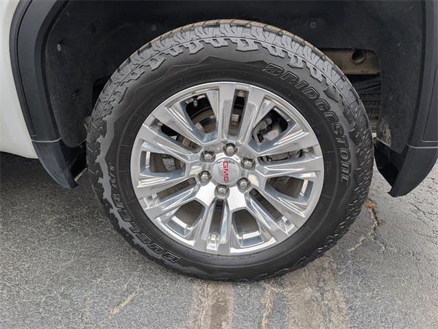 Photo of 2023 White GMC Sierra 1500