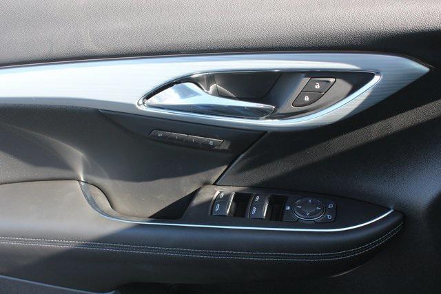Photo of 2025 Ebony Twilight Metallic Buick Envision