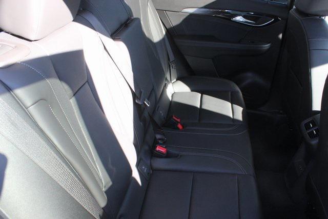 Photo of 2025 White Frost Buick Envision