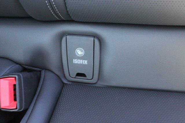 Photo of 2025 White Frost Buick Envision