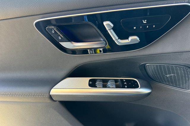 Photo of 2025 Black Mercedes-Benz GLC 350e