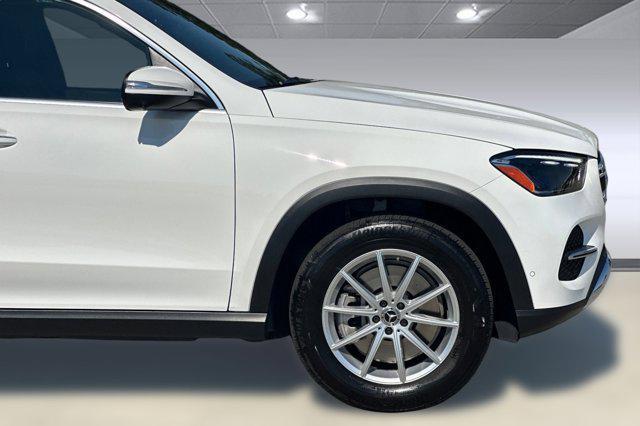 Photo of 2025 White Mercedes-Benz GLE 450e