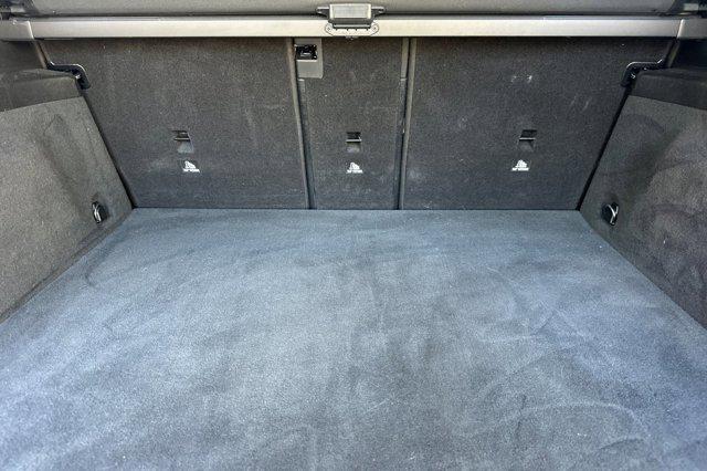 Photo of 2025 White Mercedes-Benz GLE 450e