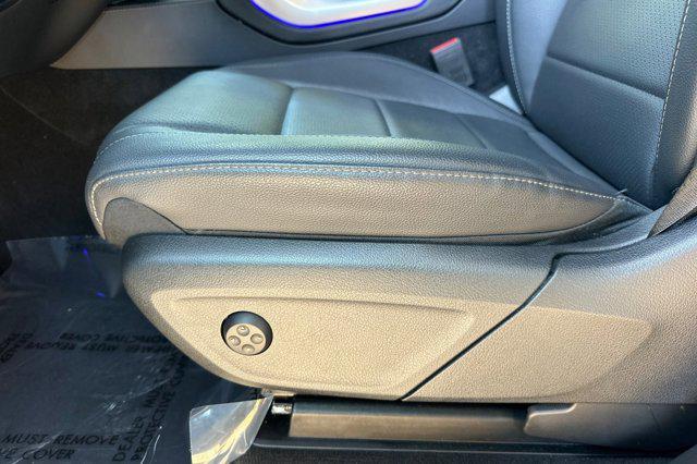 Photo of 2025 White Mercedes-Benz GLE 450e