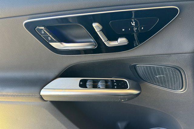 Photo of 2025 Black Mercedes-Benz GLC 350e