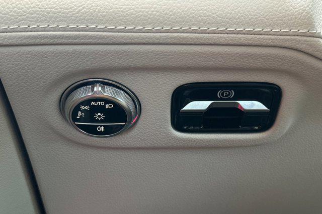 Photo of 2023 White Mercedes-Benz EQS 450