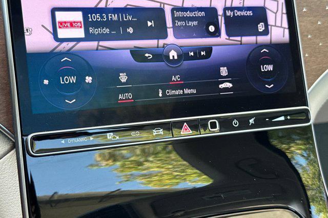Photo of 2023 White Mercedes-Benz EQS 450