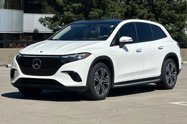 Photo of 2023 White Mercedes-Benz EQS 450