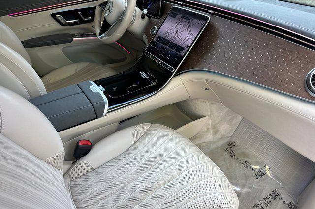 Photo of 2023 White Mercedes-Benz EQS 450