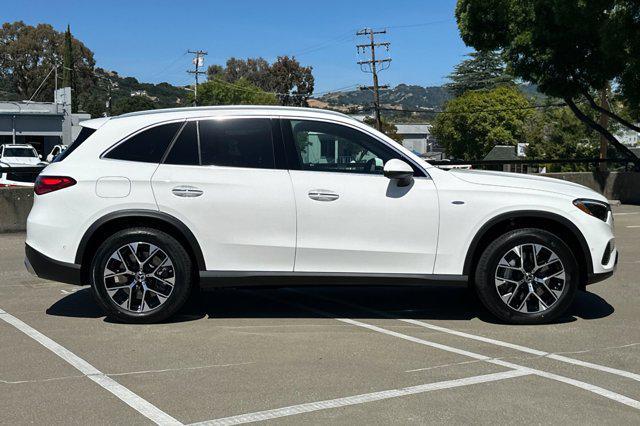 Photo of 2025 Polar White Mercedes-Benz GLC 350e