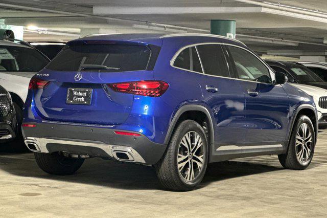 Photo of 2025 Starling Blue Metallic Mercedes-Benz GLA 250
