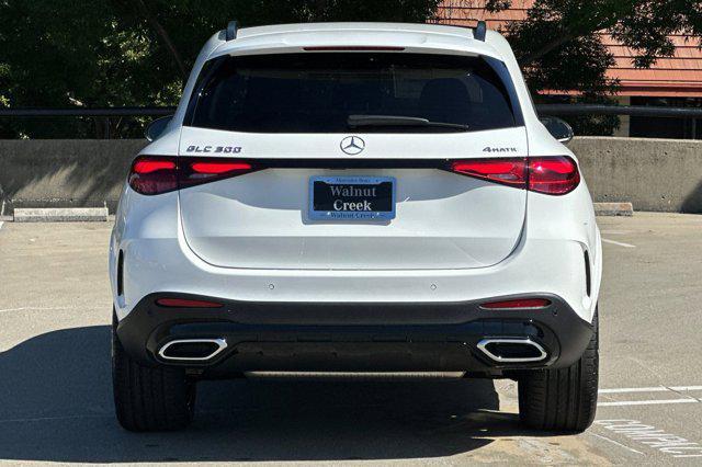 Photo of 2025 Polar White Mercedes-Benz GLC 300