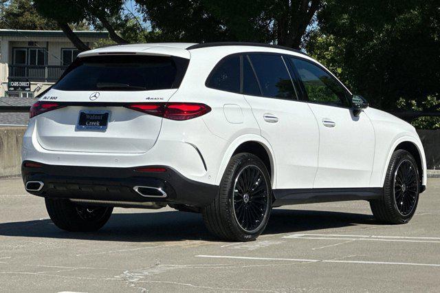 Photo of 2025 Polar White Mercedes-Benz GLC 300