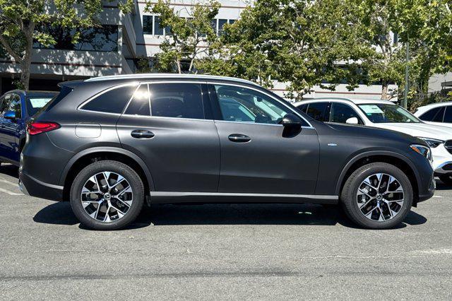 Photo of 2025 MANUFAKTUR Graphite Grey Magno Mercedes-Benz GLC 350e