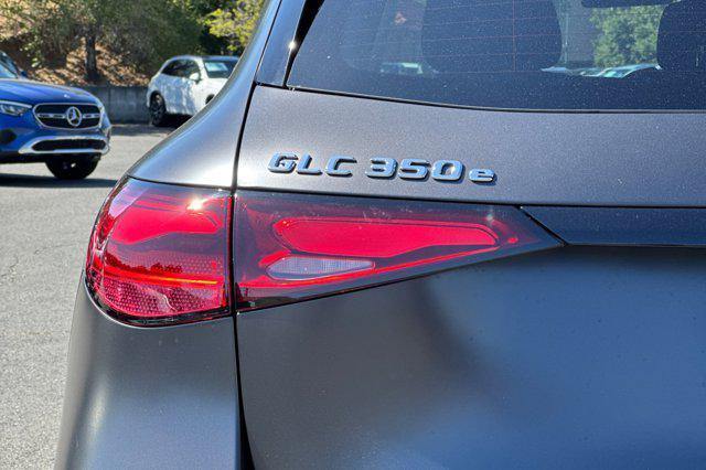 Photo of 2025 MANUFAKTUR Graphite Grey Magno Mercedes-Benz GLC 350e