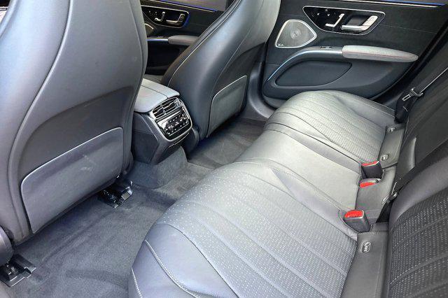 Photo of 2022 Obsidian Black Metallic Mercedes-Benz EQS 580